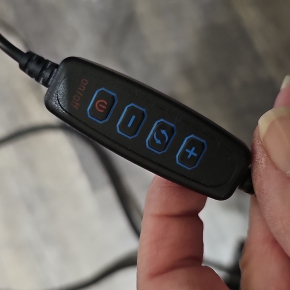 LED Ring Light - Picture 7 of 9